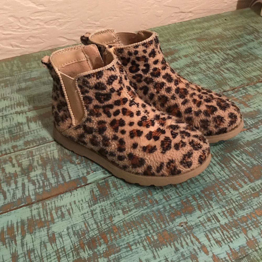 Girls Leopard Boots
